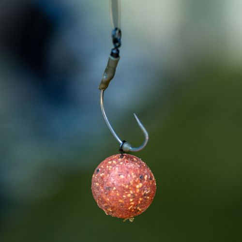 Evolve Micro Hook Ring Swivel mounted on a rig with hookbait