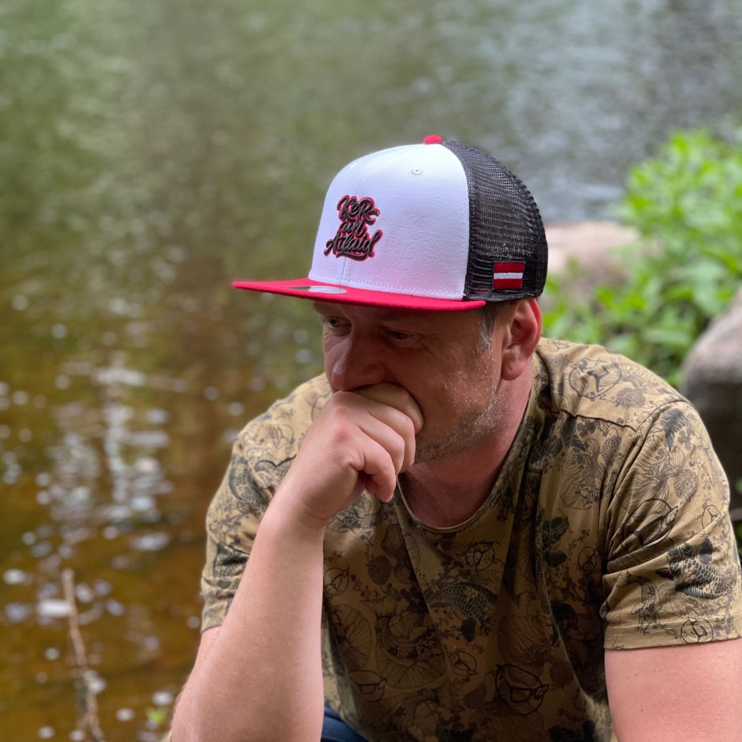 4Carpers Trucker Cap Black White Red – lifestyle photo