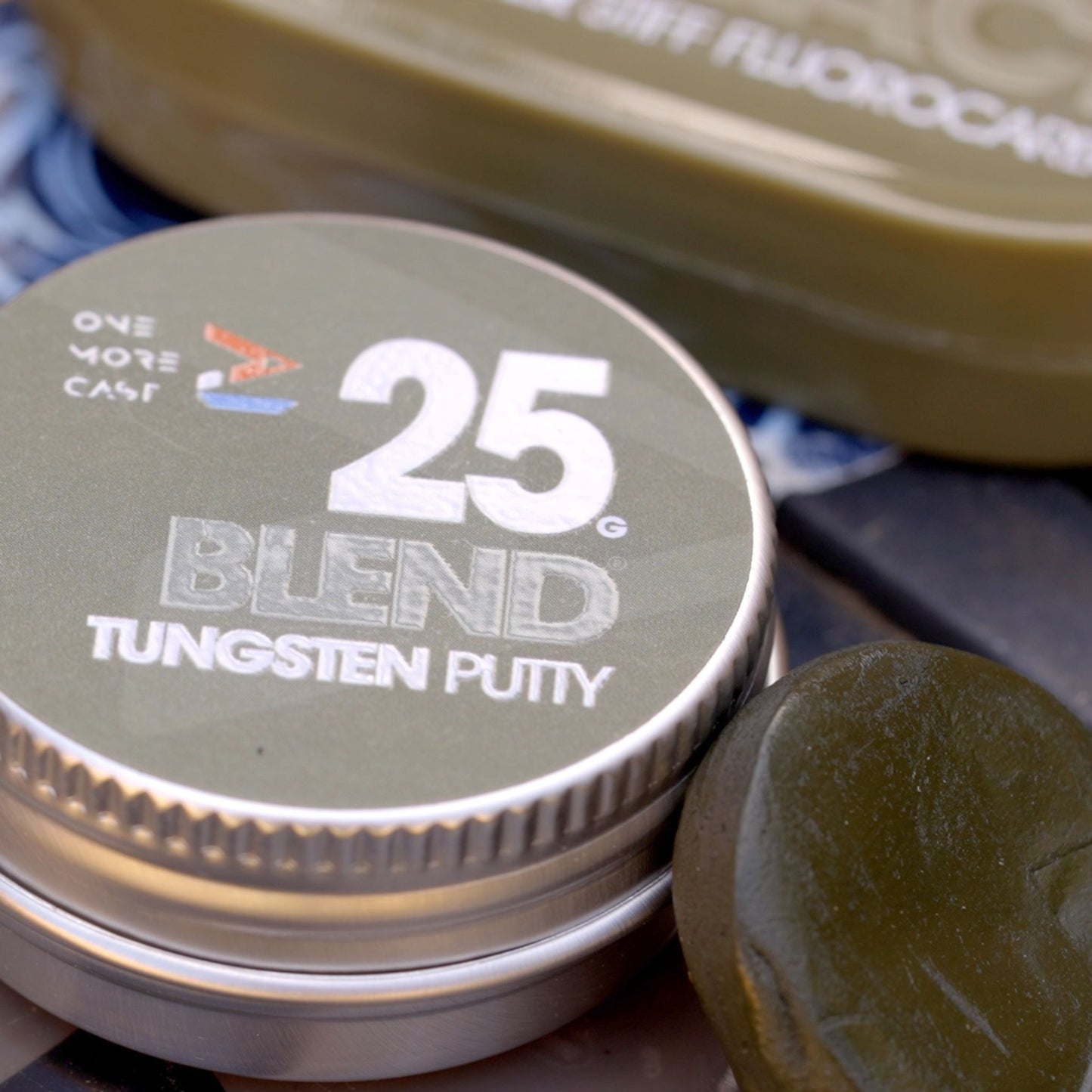 OMC Blend Tungsten Putty 25gr moldable camouflage putty for balancing carp fishing rigs