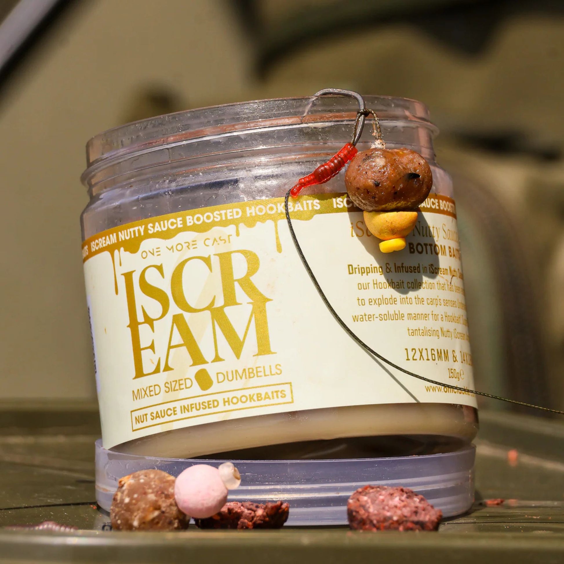 OMC iScream Nutty Sauce Infused Hookbait mounted on carp rig hooklink