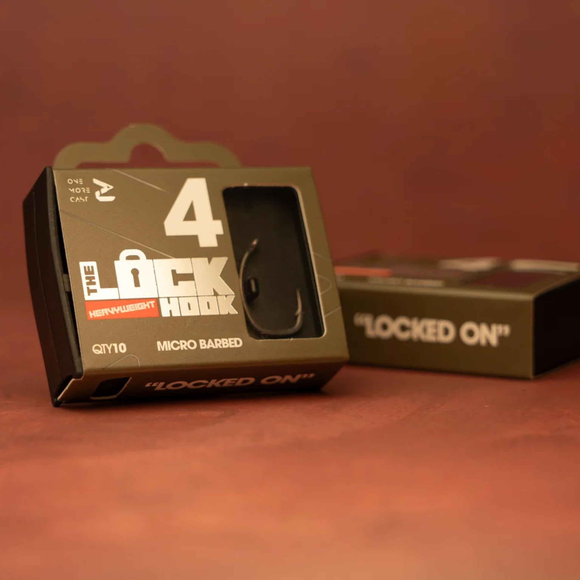 OMC The Lock Heavyweight carp fishing hooks with reinforced wire and beaked point, 10 pack