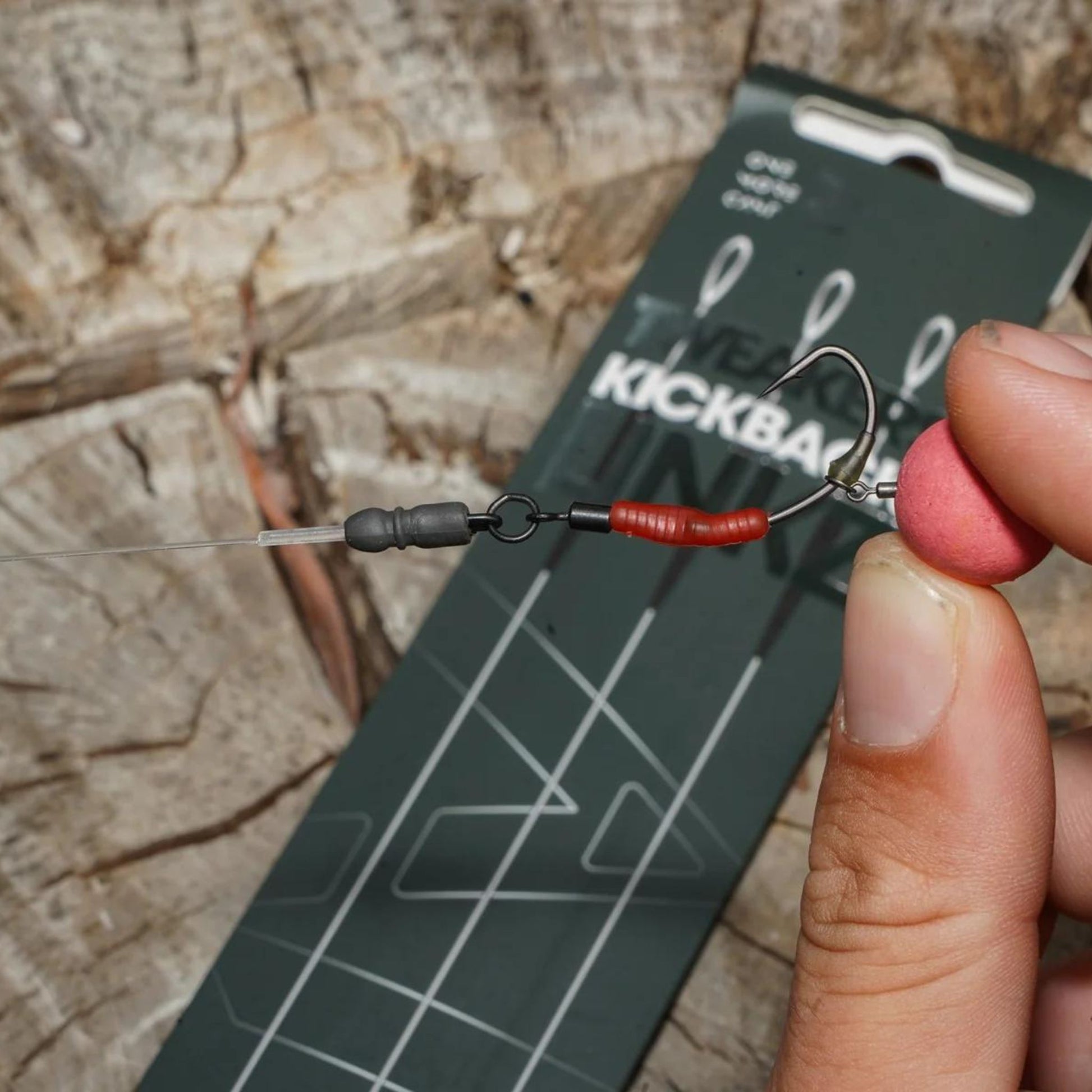 OMC Tweakers Kickback Linkz 3 pack pre-tied 25lb fluorocarbon boom with Ronnie Clips and anti-tangle sleeve